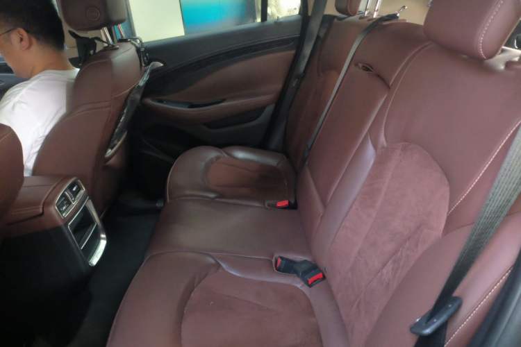 Used Buick Envision 2016 20T Two-Wheel-Drive Elite Model Left Rear Seat