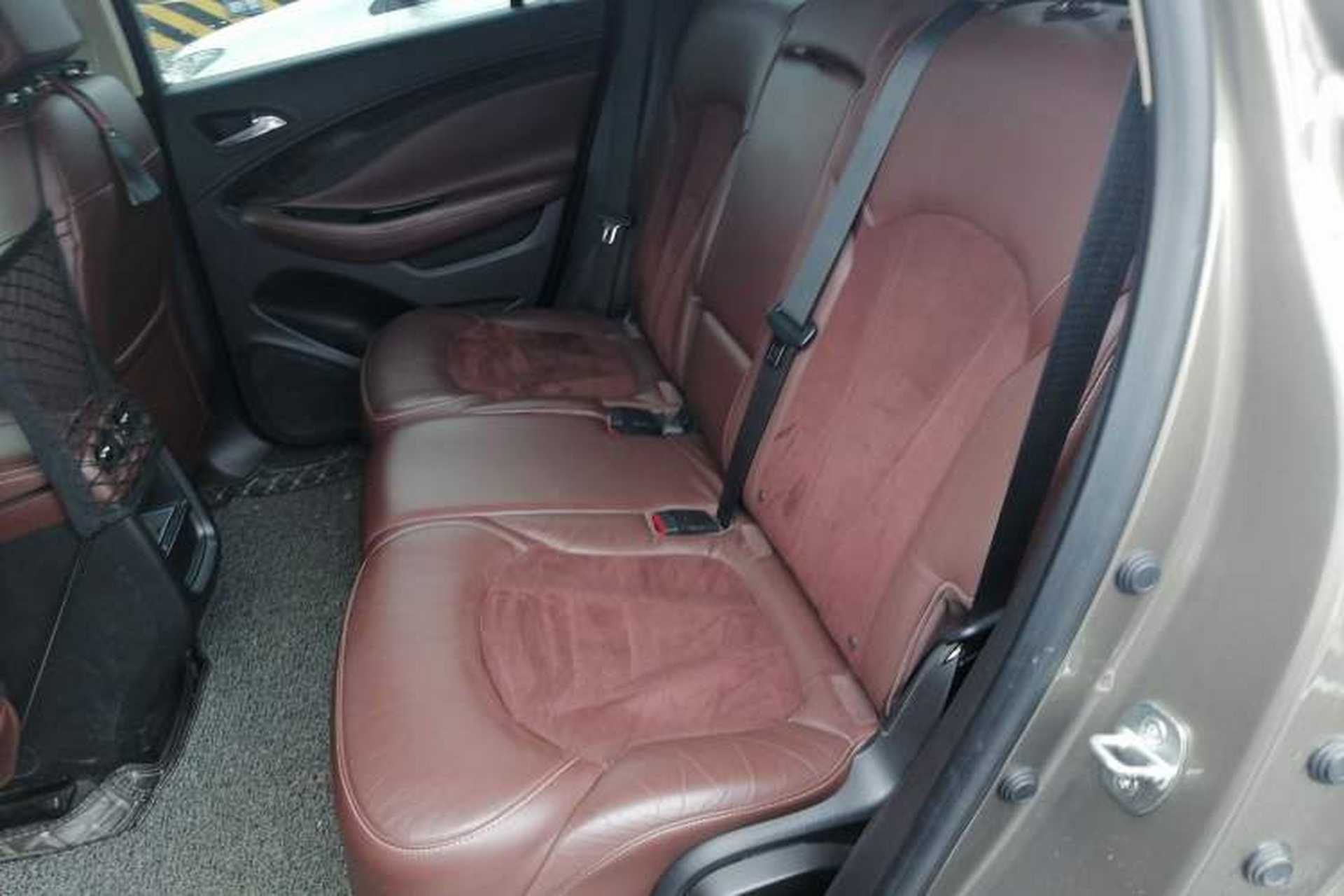 Used Buick Envision 2016 28T Four-Wheel Drive Elite Version Left Rear Seat