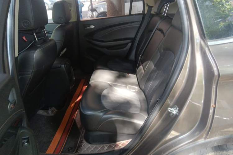 Used Buick Envision 2016 20T Two-Wheel Drive Leading Version Left Rear Seat