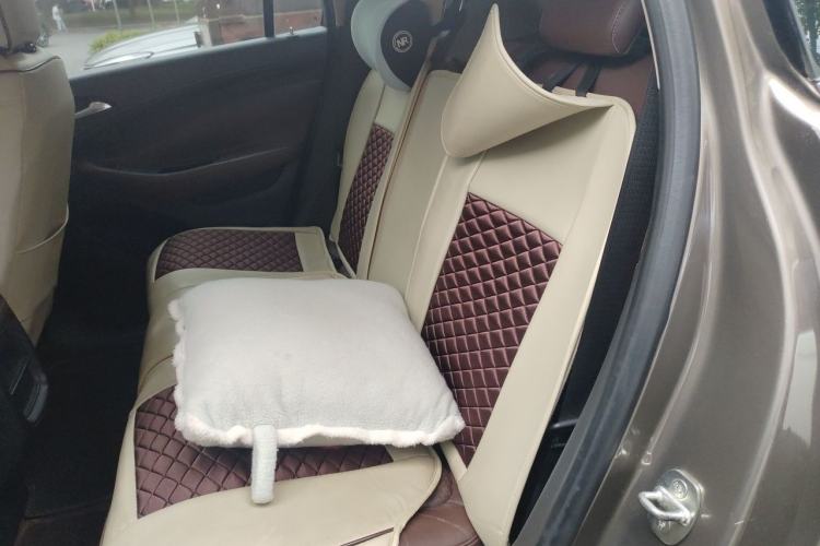 Used Buick Envision 2016 28T Four-Wheel Drive Luxury Model Left Rear Seat