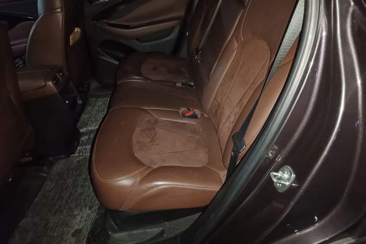 Used Buick Envision 2016 20T Two-Wheel-Drive Elite Model Left Rear Seat