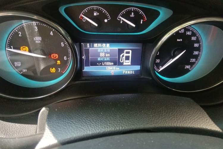 Used Buick Envision 2016 20T Two-Wheel Drive Leading Version Odometer Close Up