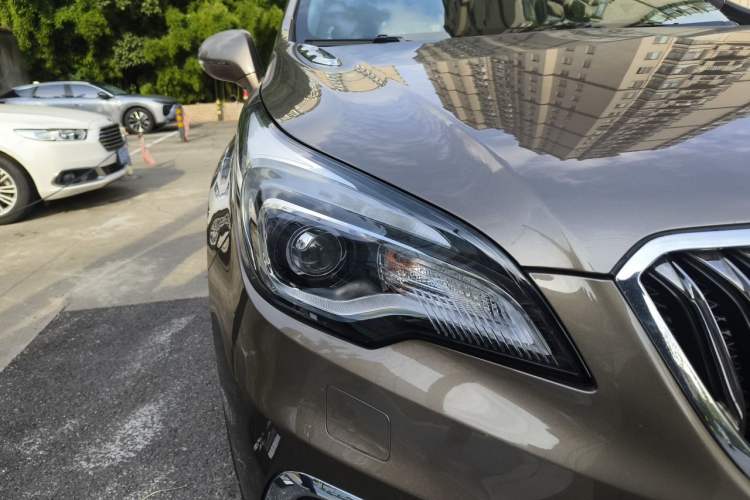 Used Buick Envision 2016 28T Four-Wheel Drive Elite Version Right Front Headlight