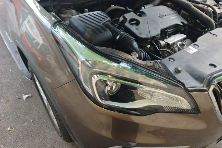 Used Buick Envision 2016 20T Two-Wheel Drive Leading Version Right Front Headlight