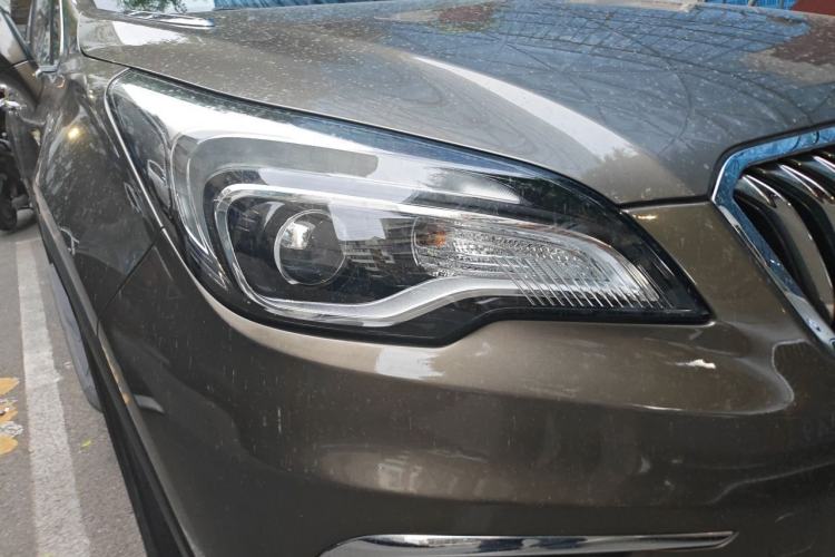 Used Buick Envision 2016 20T Two-Wheel-Drive Elite Model Right Front Headlight