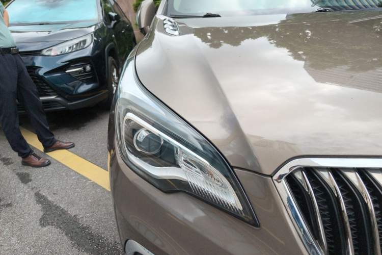 Used Buick Envision 2016 20T Two-Wheel-Drive Elite Model Right Front Headlight