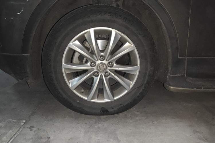 Used Buick Envision 2016 28T Four-Wheel Drive Luxury Model Right Front Wheel Hub