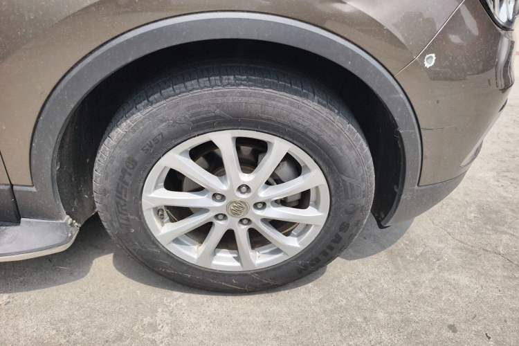 Used Buick Envision 2016 20T Two-Wheel Drive Leading Version Right Front Wheel Hub