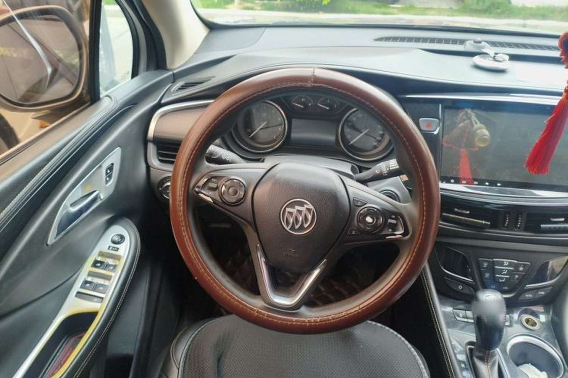 Used Buick Envision 2016 20T Two-Wheel Drive Leading Version Steering Wheel