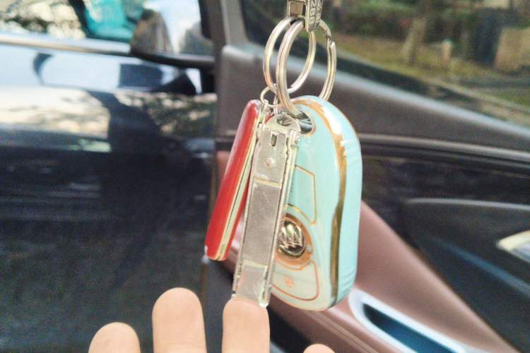 Used Buick Envision 2016 20T Two-Wheel-Drive Elite Model Vehicle Key