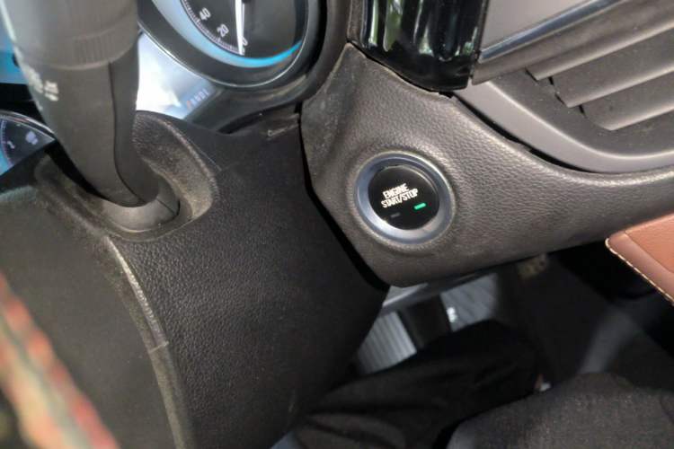 Used Buick Envision 2016 20T Two-Wheel-Drive Elite Model Vehicle Key