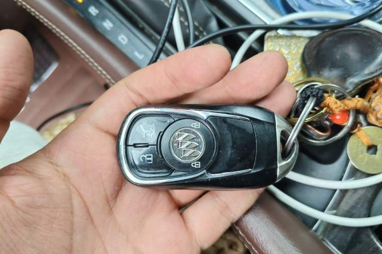 Used Buick Envision 2016 28T Four-Wheel Drive Elite Version Vehicle Key
