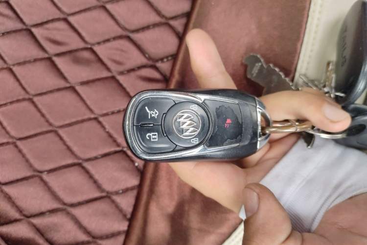 Used Buick Envision 2016 28T Four-Wheel Drive Luxury Model Vehicle Key