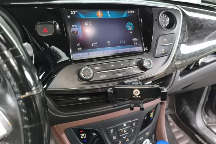 Used Buick Envision 2016 20T Two-Wheel-Drive Elite Model Audio And AC Panel