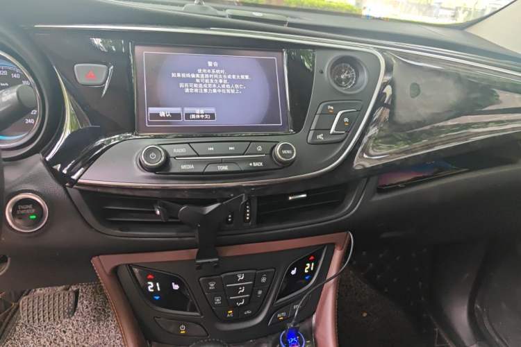 Used Buick Envision 2016 20T Four-Wheel Drive Luxury Model Audio And AC Panel