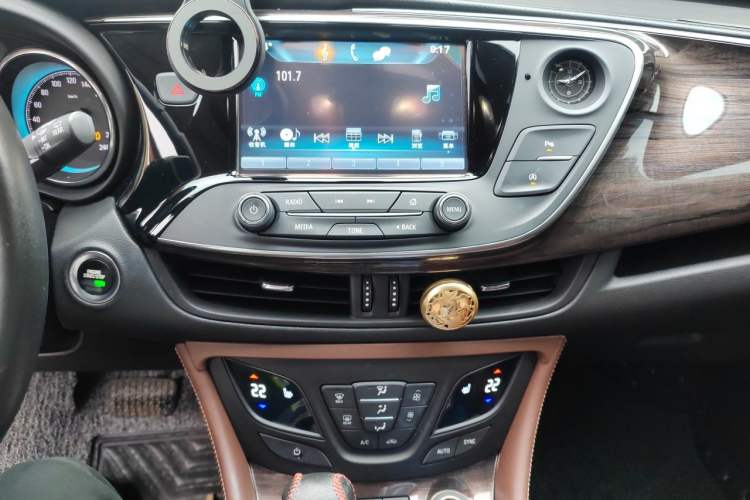 Used Buick Envision 2016 20T Two-Wheel-Drive Elite Model Audio And AC Panel