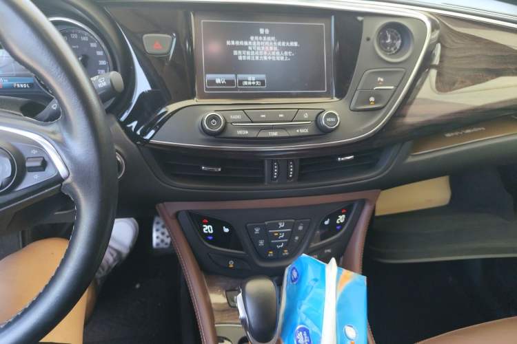 Used Buick Envision 2016 28T Four-Wheel Drive Elite Version Audio And AC Panel
