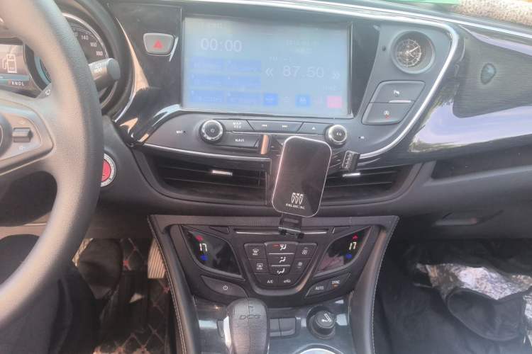 Used Buick Envision 2016 20T Two-Wheel Drive Leading Version Audio And AC Panel
