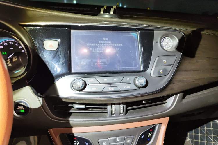 Used Buick Envision 2016 20T Two-Wheel-Drive Elite Model Audio And AC Panel
