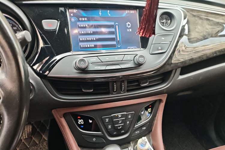 Used Buick Envision 2016 20T Two-Wheel-Drive Elite Model Audio And AC Panel