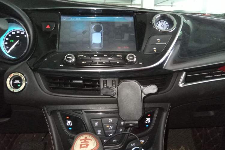 Used Buick Envision 2016 20T Two-Wheel Drive Leading Version Audio And AC Panel