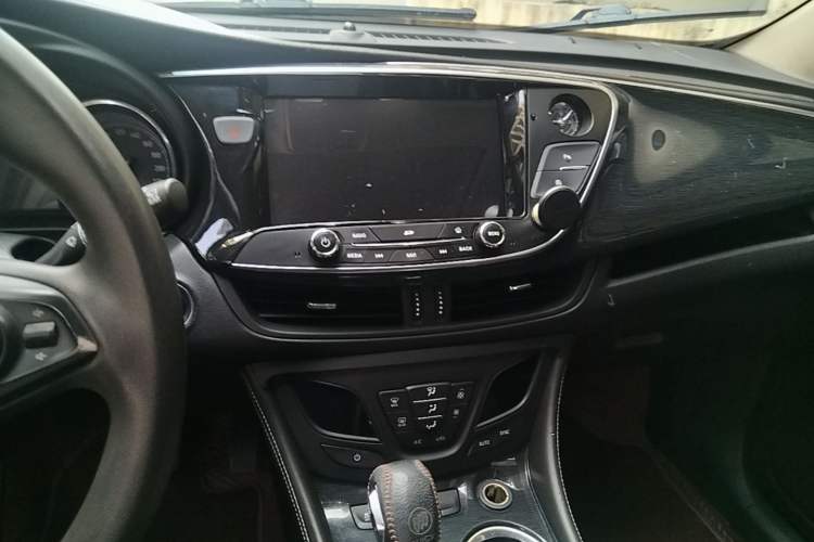 Used Buick Envision 2016 20T Two-Wheel Drive Leading Version Audio And AC Panel