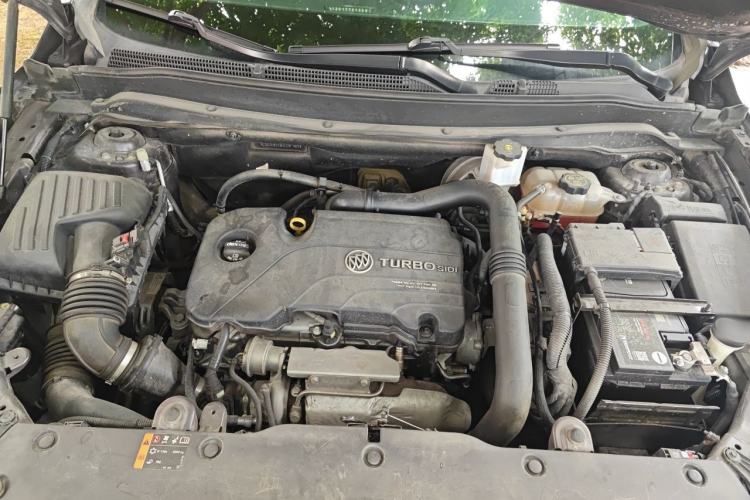 Used Buick Envision 2016 20T Four-Wheel Drive Luxury Model Engine Bay