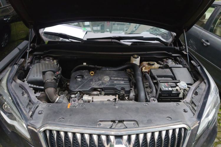 Used Buick Envision 2016 20T Two-Wheel-Drive Elite Model Engine Bay