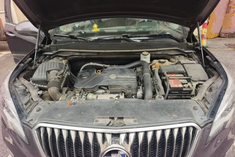 Used Buick Envision 2016 20T Two-Wheel Drive Leading Version Engine Bay