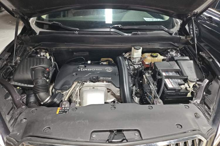 Used Buick Envision 2016 28T Four-Wheel Drive Elite Version Engine Bay