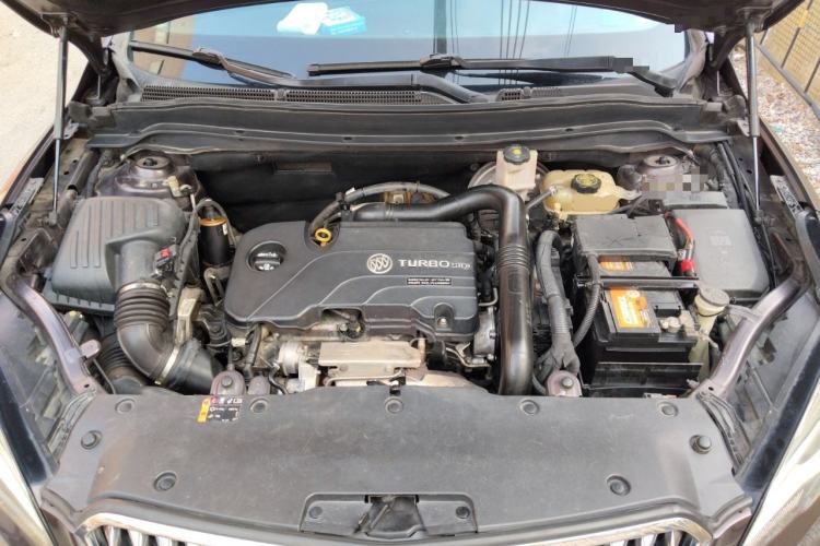 Used Buick Envision 2016 20T Four-Wheel Drive Elite Model Engine Bay