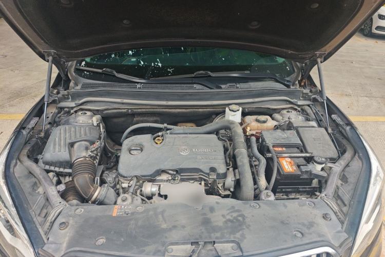 Used Buick Envision 2016 20T Two-Wheel Drive Leading Version Engine Bay