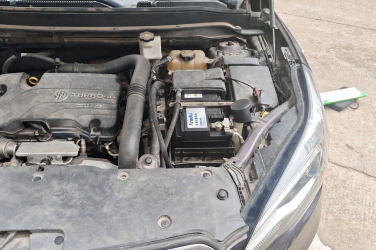 Used Buick Envision 2016 20T Two-Wheel-Drive Elite Model Engine Bay Left