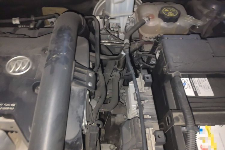 Used Buick Envision 2016 28T Four-Wheel Drive Luxury Model Engine Bay Left