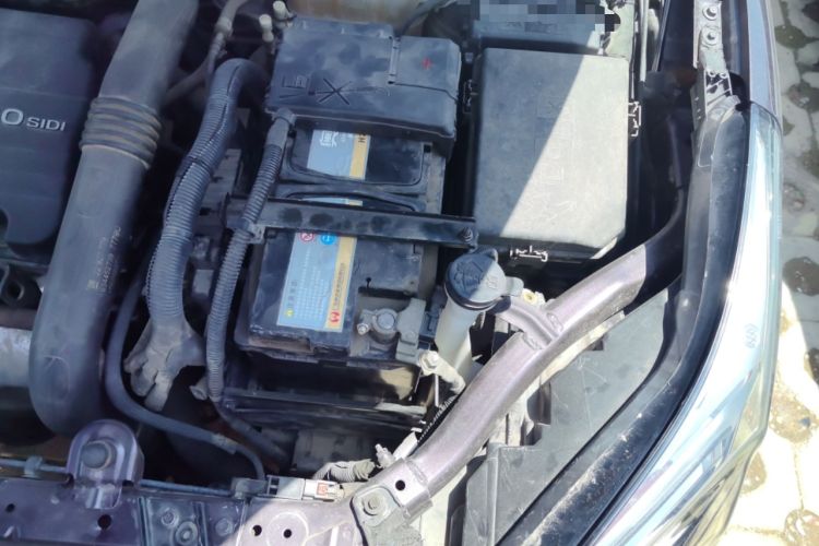 Used Buick Envision 2016 20T Two-Wheel Drive Leading Version Engine Bay Left
