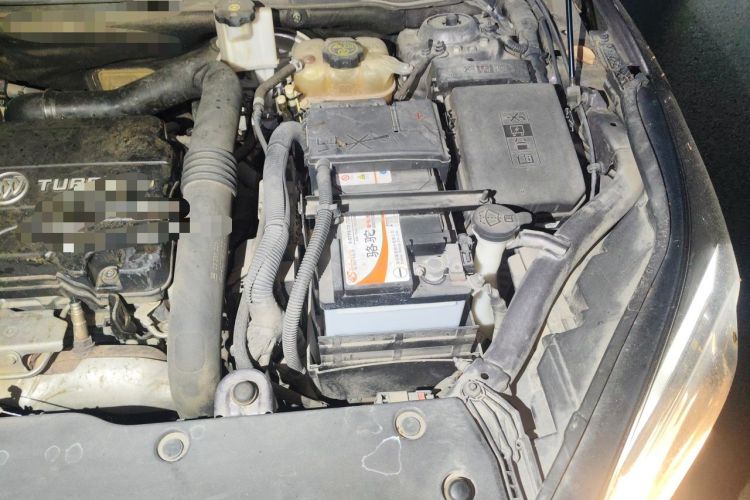 Used Buick Envision 2016 20T Two-Wheel-Drive Elite Model Engine Bay Left