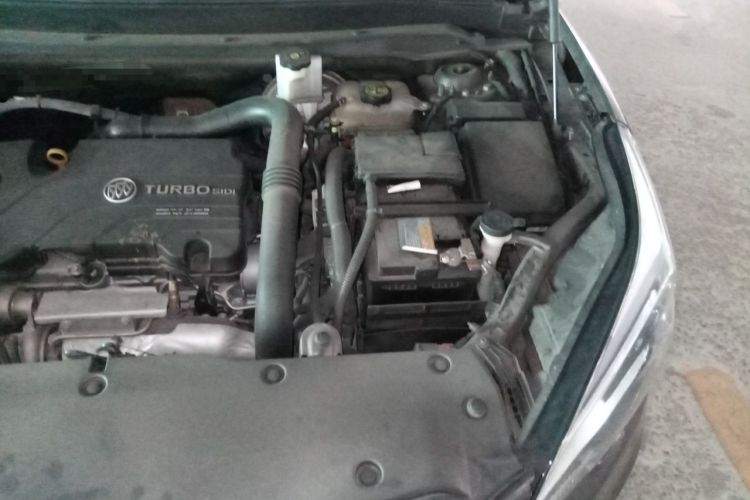 Used Buick Envision 2016 20T Two-Wheel Drive Leading Version Engine Bay Left