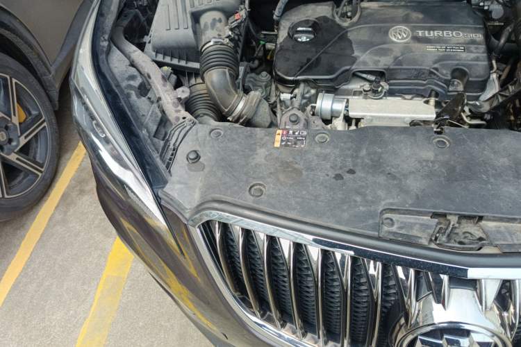 Used Buick Envision 2016 20T Two-Wheel Drive Leading Version Engine Bay Right
