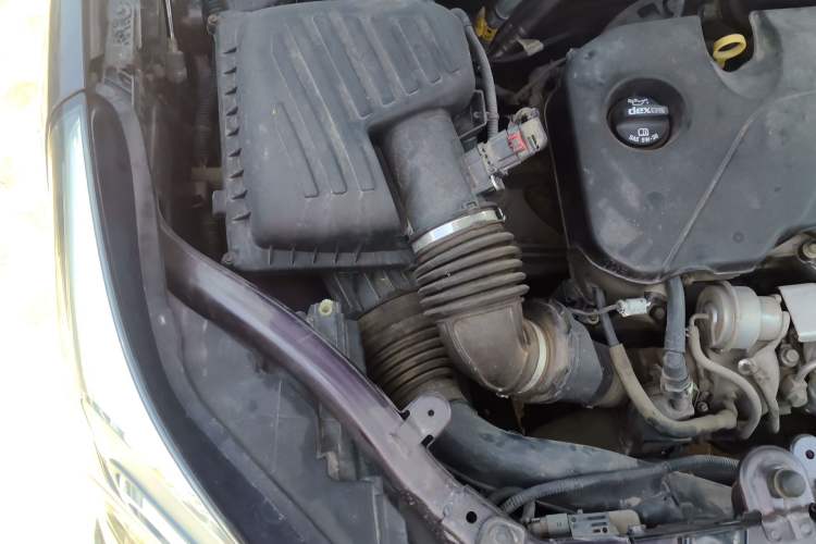 Used Buick Envision 2016 20T Two-Wheel Drive Leading Version Engine Bay Right
