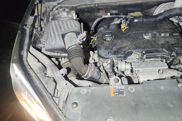 Used Buick Envision 2016 20T Two-Wheel-Drive Elite Model Engine Bay Right