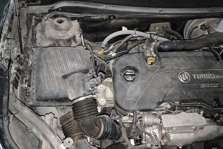 Used Buick Envision 2016 20T Two-Wheel Drive Leading Version Engine Bay Right