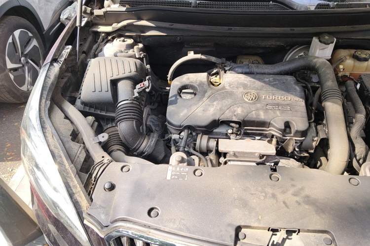Used Buick Envision 2016 20T Two-Wheel-Drive Elite Model Engine Bay Right