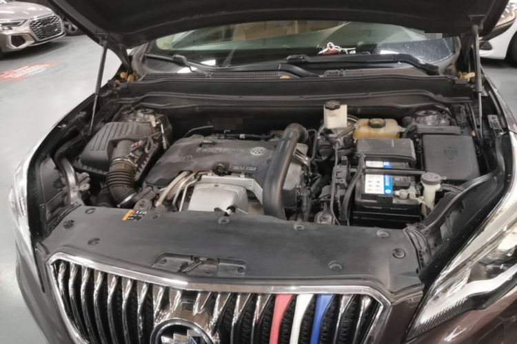 Used Buick Envision 2016 28T Four-Wheel Drive Elite Version Engine Bay