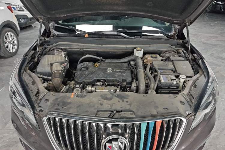 Used Buick Envision 2016 20T Two-Wheel-Drive Elite Model Engine Bay
