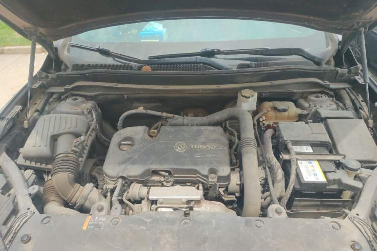 Used Buick Envision 2016 20T Two-Wheel Drive Leading Version Engine Bay
