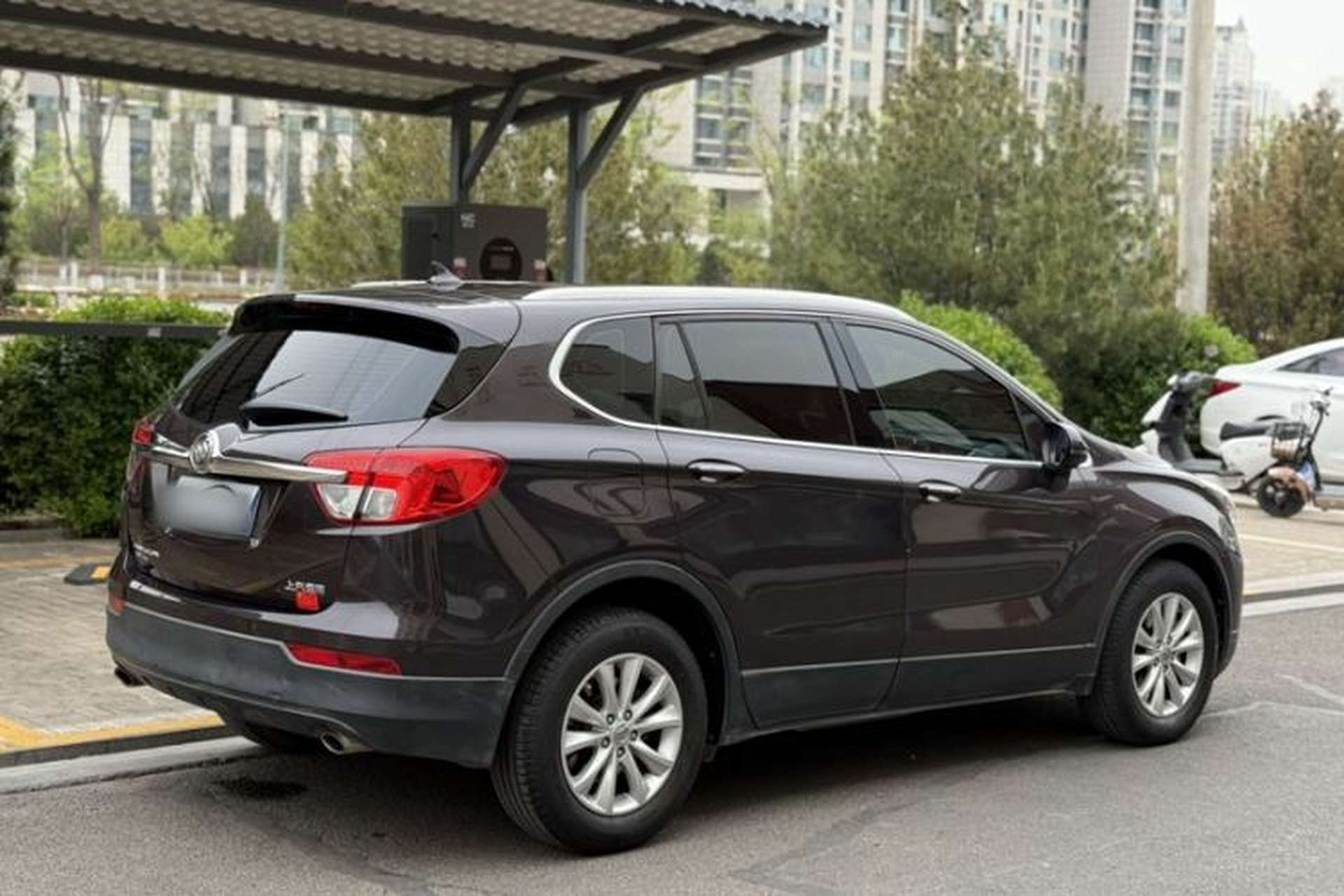 Used Buick Envision 2016 28T Four-Wheel Drive Luxury Model Exterior 5
