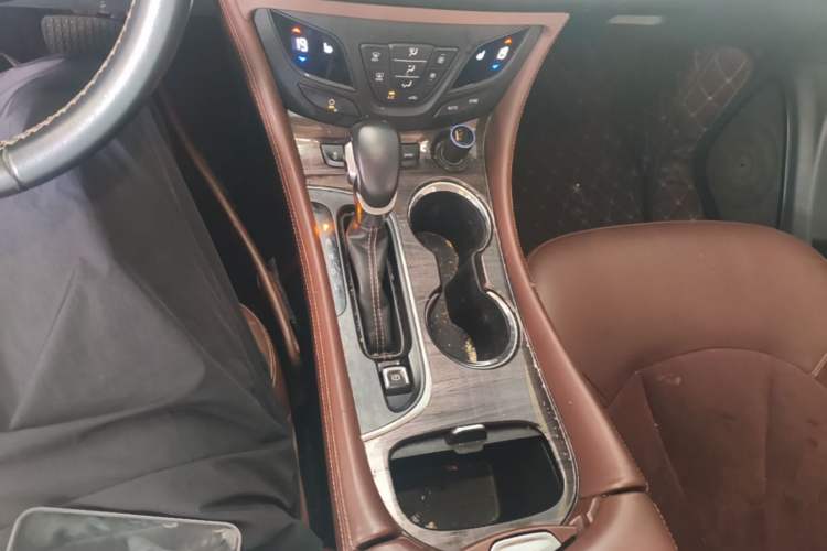 Used Buick Envision 2016 28T Four-Wheel Drive Elite Version Gear Lever