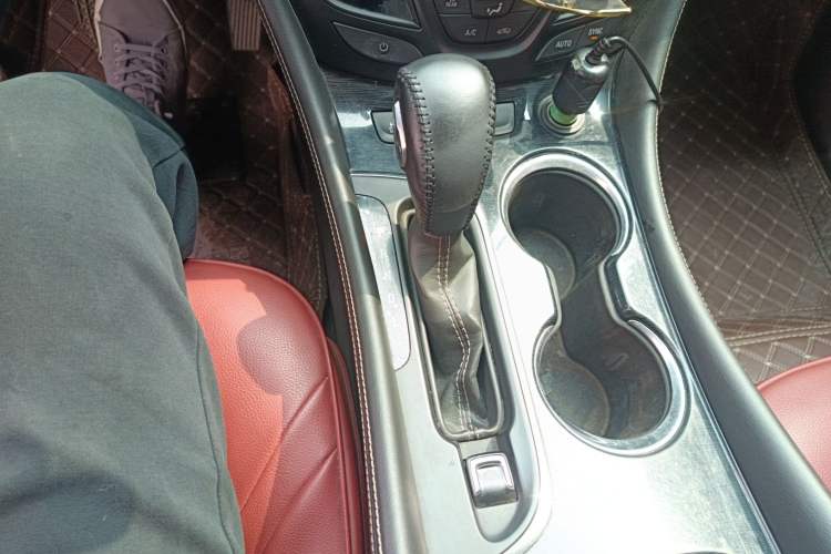Used Buick Envision 2016 20T Two-Wheel Drive Leading Version Gear Lever