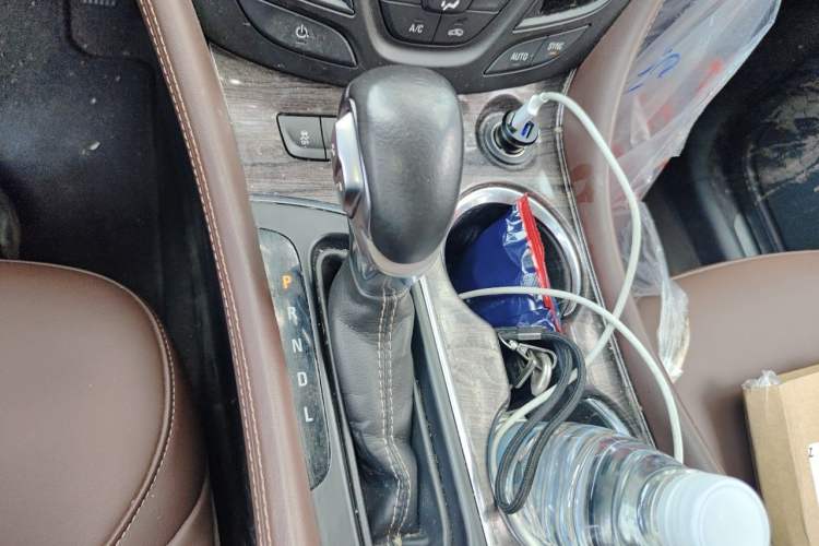 Used Buick Envision 2016 28T Four-Wheel Drive Elite Version Gear Lever
