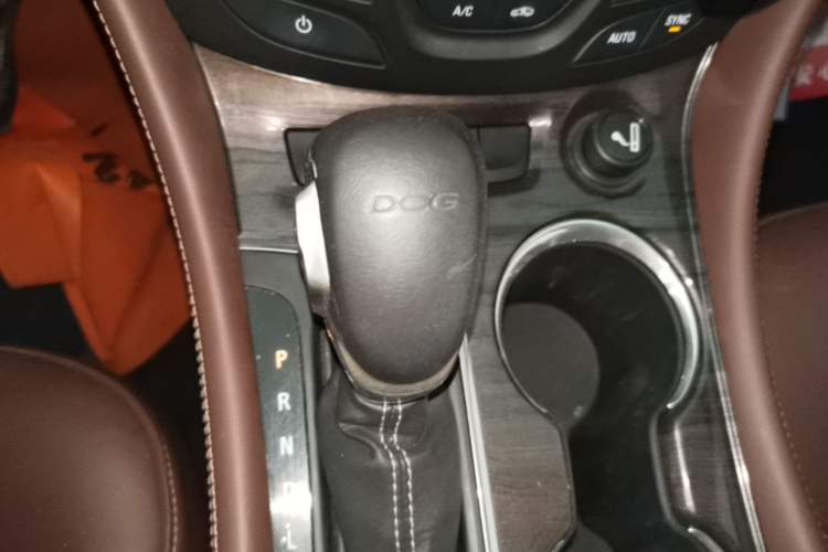 Used Buick Envision 2016 20T Two-Wheel-Drive Elite Model Gear Lever